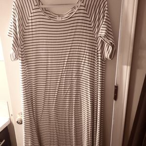 Black and White Striped Old Navy T-Shirt Dress